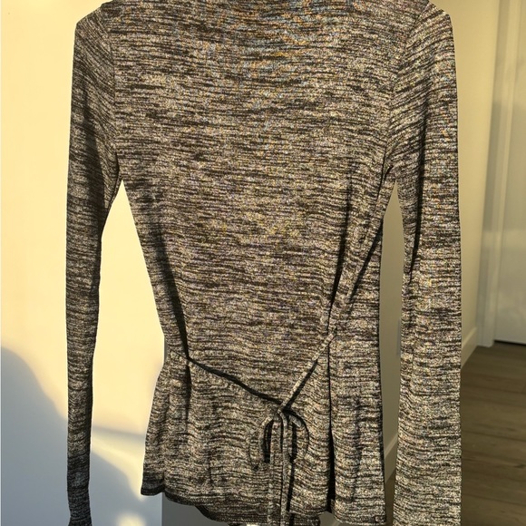 Aritzia Wilfred Free Wrap Tee Shirt - Picture 2 of 6